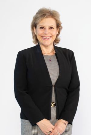 Elizabeth Namouvski
